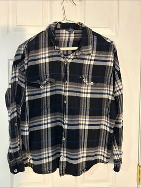 Forever 21 women’s Black & Blue Plaid Button-Up Shirt- small